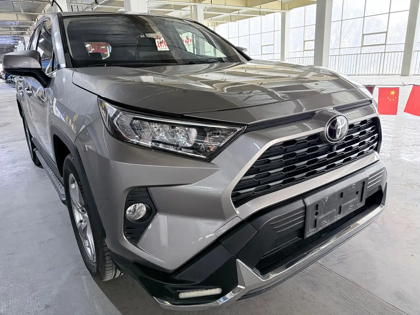 Toyota RAV4 Rongfang 2020 2.0L CVT 2WD Trend Edition фото 3