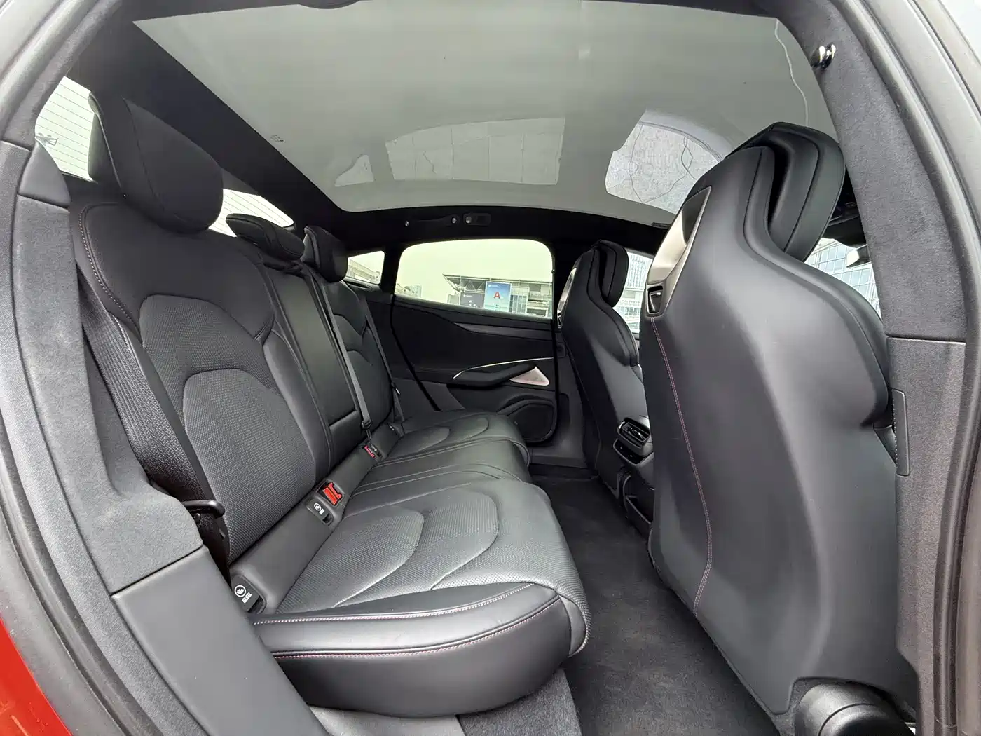 XIAOMI CAR XIAOMI SU7