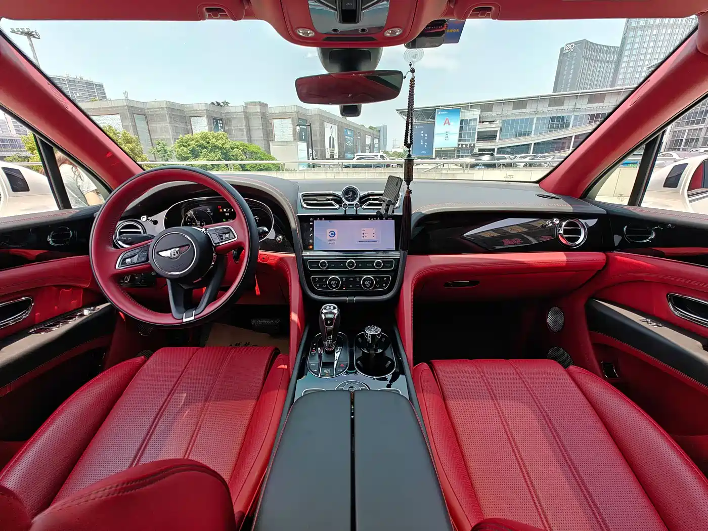 BENTLEY TIMYUE PLUG-IN HYBRID