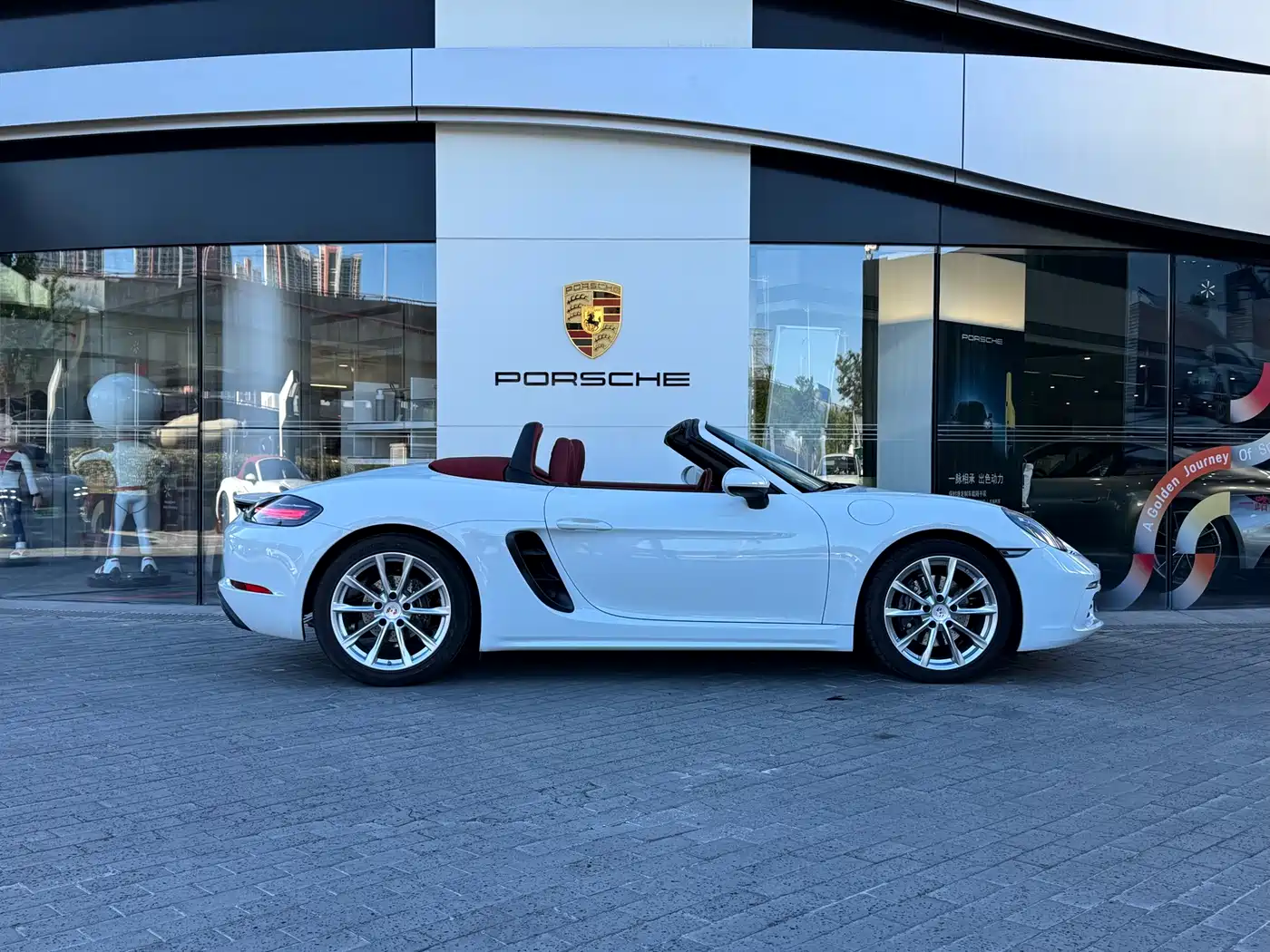 Porsche 718 2022 Boxster 2.0T фото 5