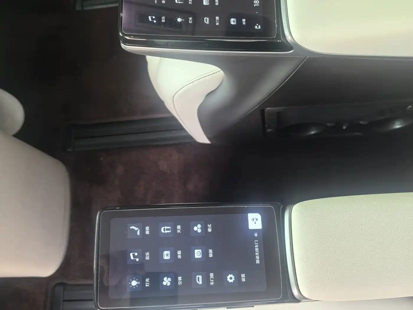 Denza D9 2025 2025 EV Smart Drive Edition 620 Luxury