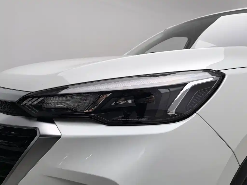 BAIC Beijing X3 2019 2019 1.5T Manual Glory Edition