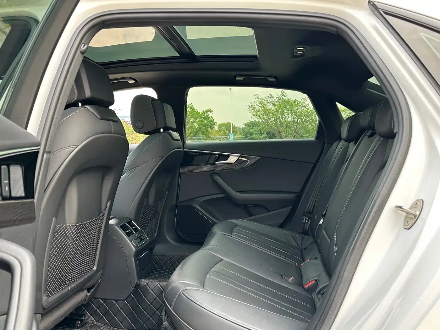 Audi A4L 2022 45 TFSI quattro Premium Dynamic фото 6
