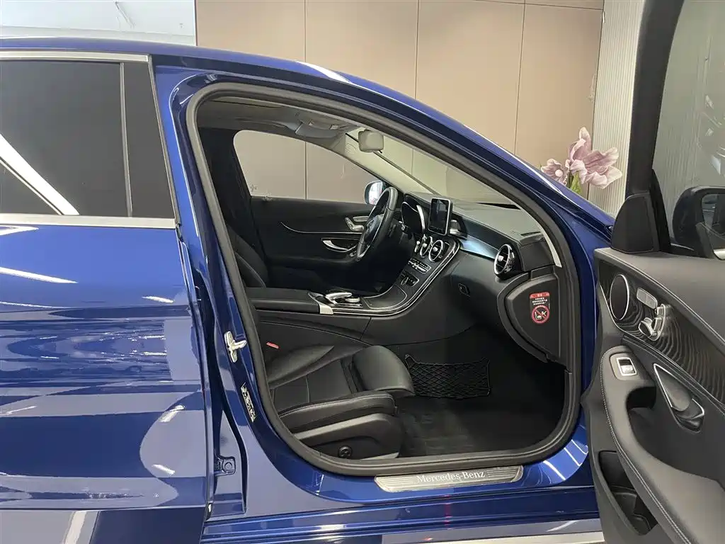 Mercedes-Benz C-Class 2016 C 200 L Sport фото 17