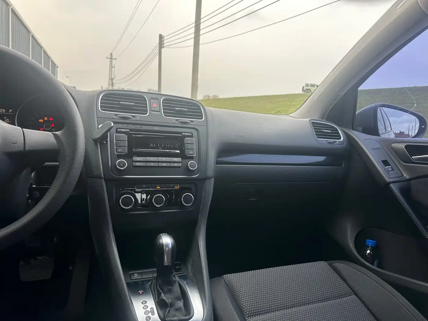 Volkswagen Golf 2011 Model 1.6 Automatic Comfort фото 7