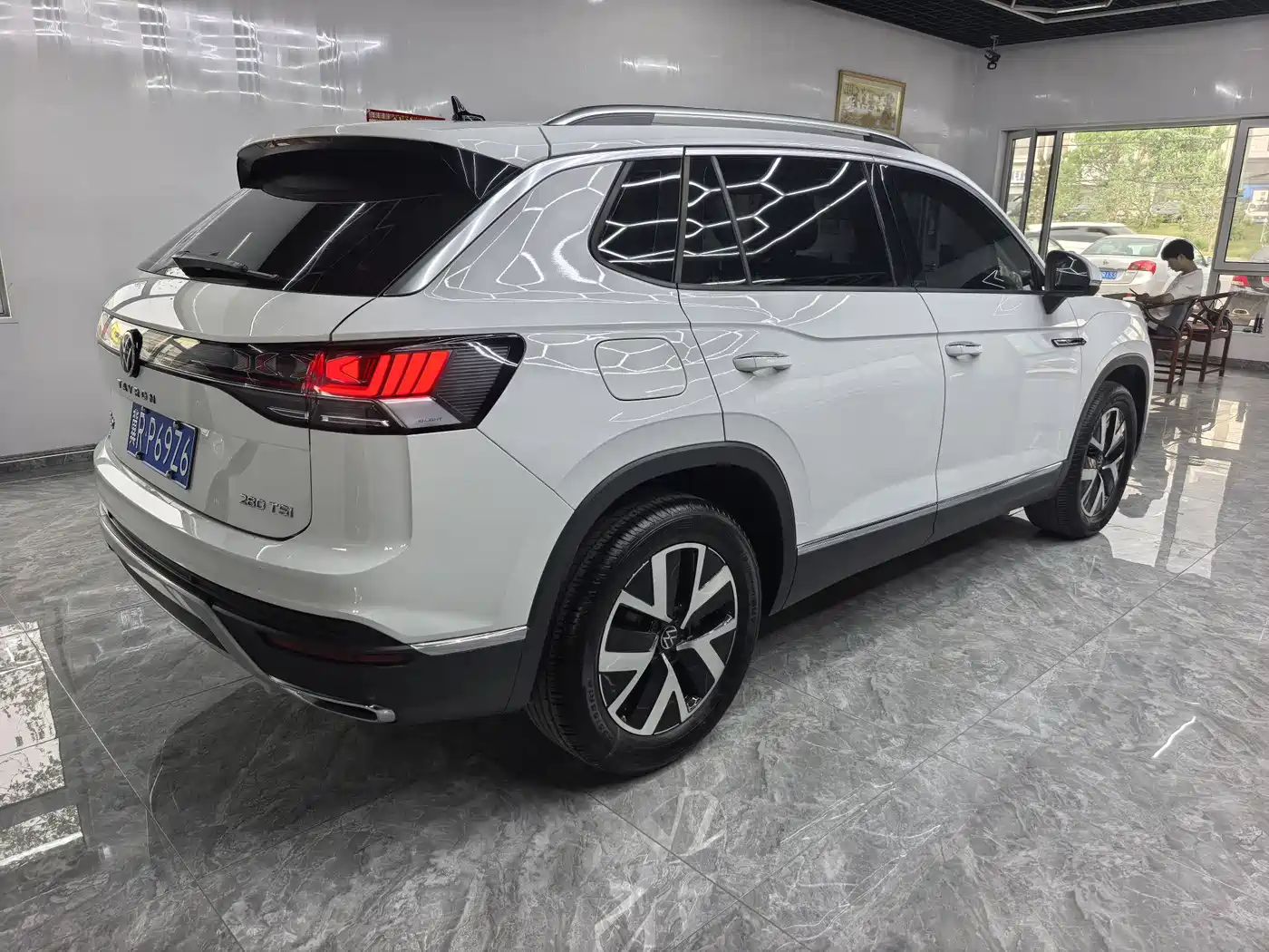 Volkswagen Tayron 2023 280TSI 2WD Luxury Plus Advanced Edition фото 5
