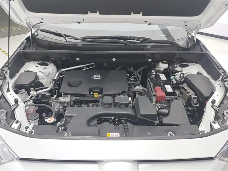 Toyota RAV4 Rongfang 2023 2.0L CVT 2WD Fashion Edition фото 10