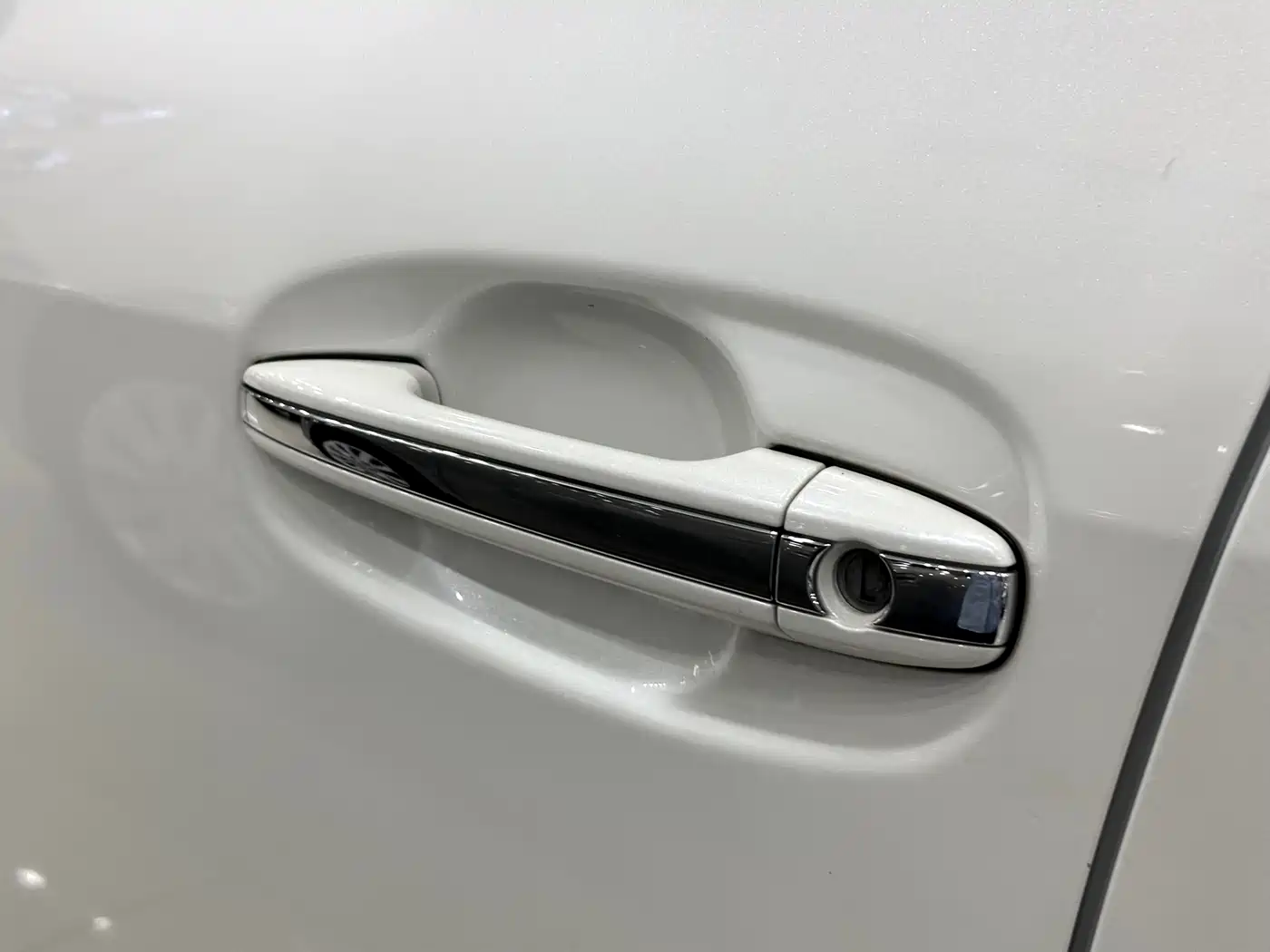 Toyota E'Z 2015 180E CVT Crossover Edition фото 16