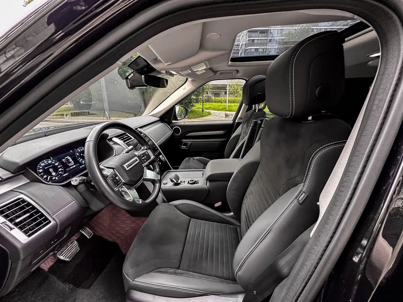 Land Rover Discovery 2021 360PS R-Dynamic SE фото 8
