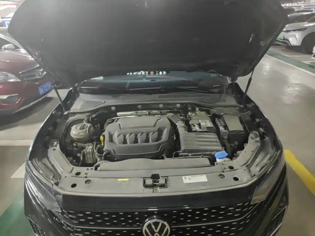 Volkswagen Passat 2025 2025 Outstanding 380TSI Starlight Dragon Soaring Edition