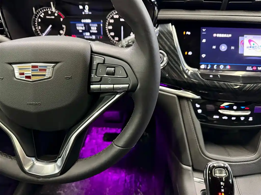 Cadillac XT6 2022 2.0T 6-Seater 4WD Luxury Edition фото 27