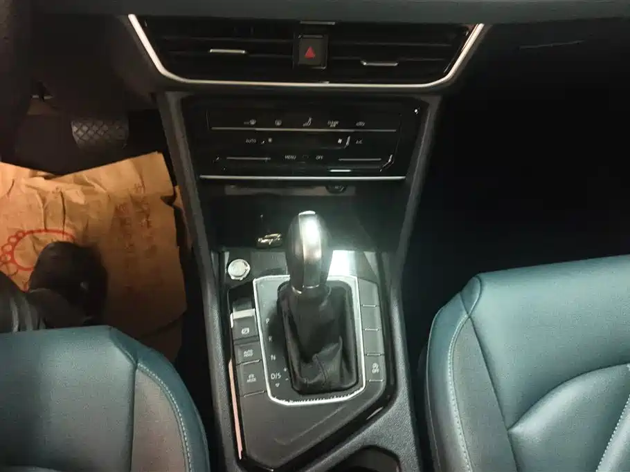 Volkswagen Tharu 2023 300TSI 2WD Full Moon Edition фото 15