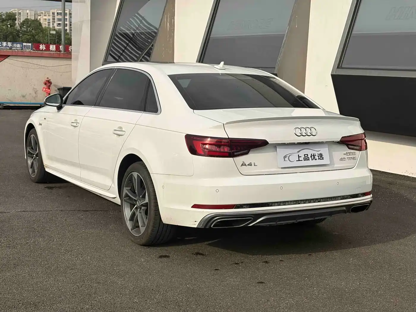 Фото 7 - Audi A4L