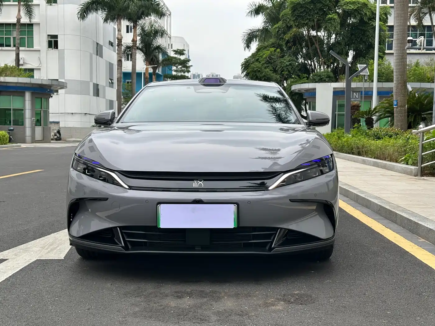 BYD Han 2025 DM-i Smart Driving Edition 125KM Honor фото 2