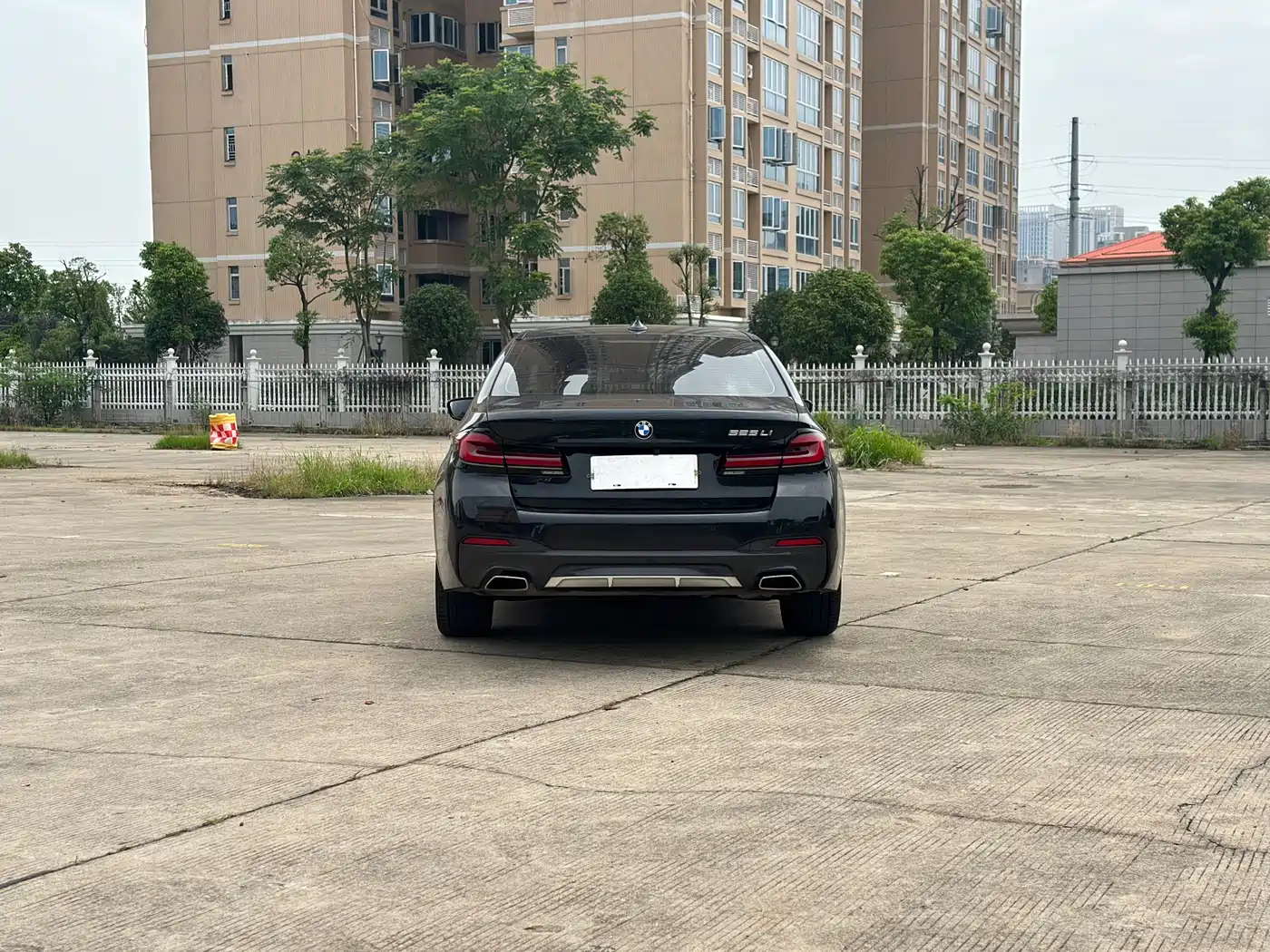BMW 5 Series 2022 525Li M Sport Package фото 9