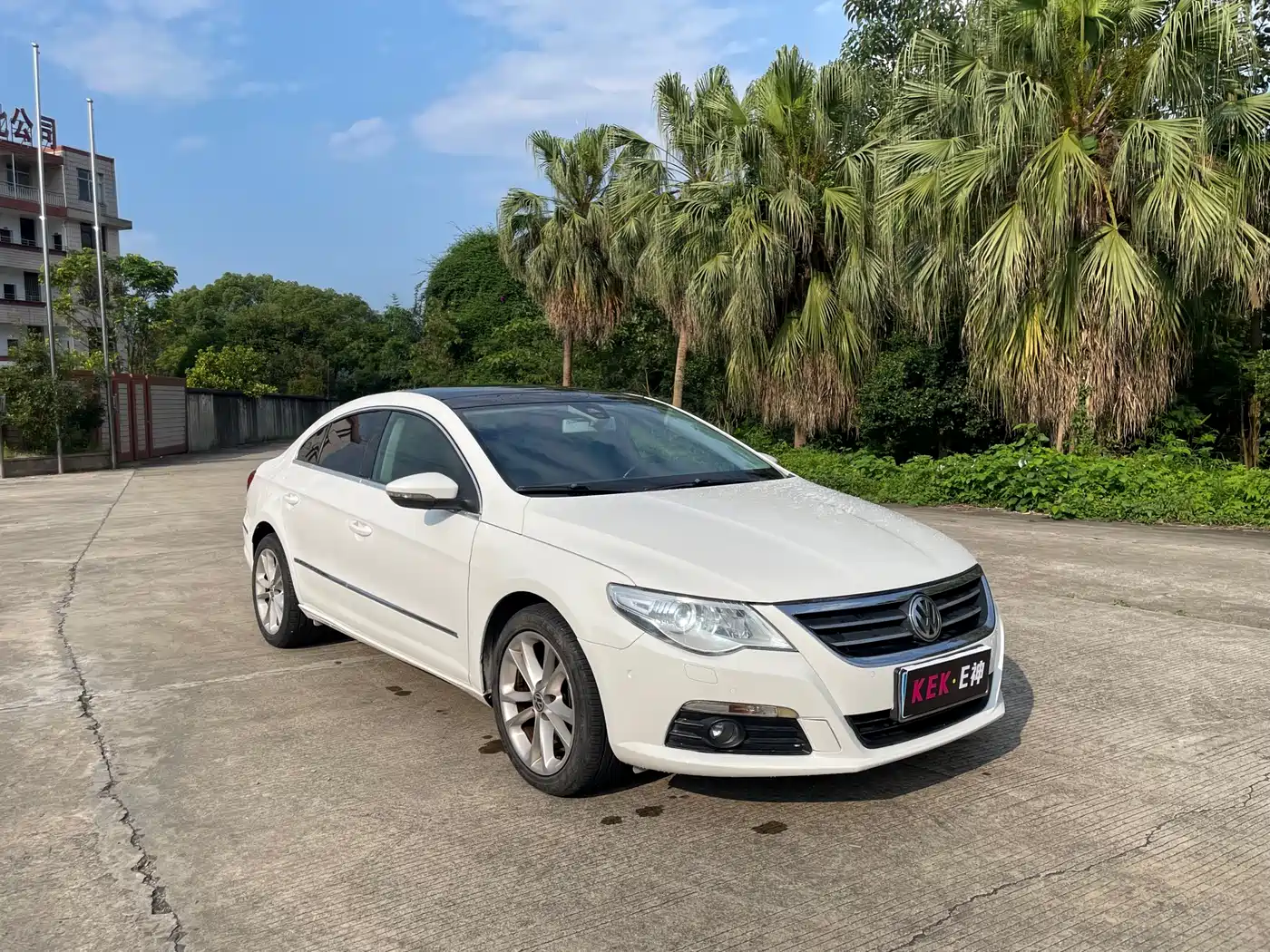 Volkswagen FAW-Volkswagen CC 2012 1.8TSI Luxury фото 3