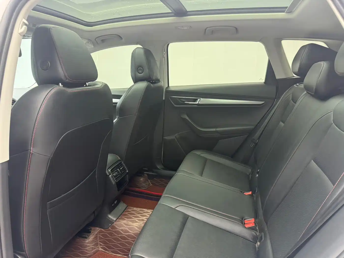 Škoda Karoq 2022 TSI280 Premium Edition фото 9