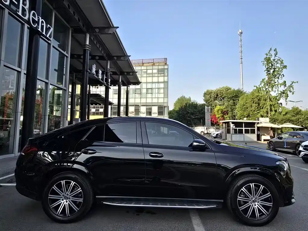 Mercedes-Benz GLE Coupe 2020 GLE 350 4MATIC Coupe SUV Luxury фото 5