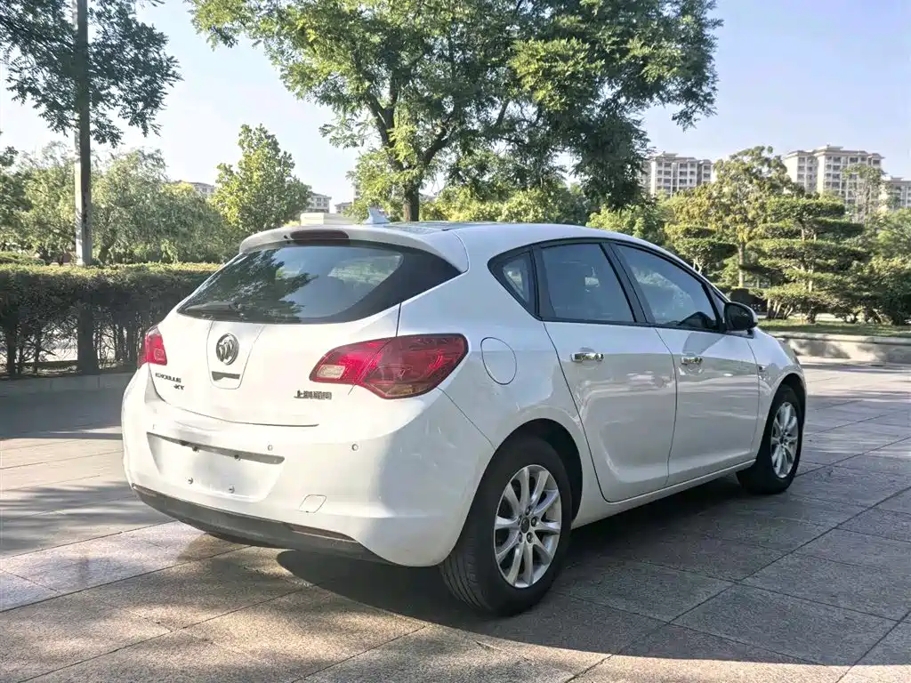 Buick Excelle 2014 XT 1.6L Automatic Fashion фото 4