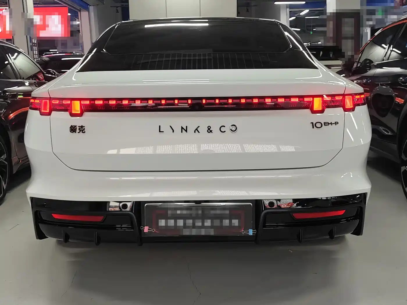 Lynk & Co 10 EM-P 2025 Model 120km Base Version фото 18