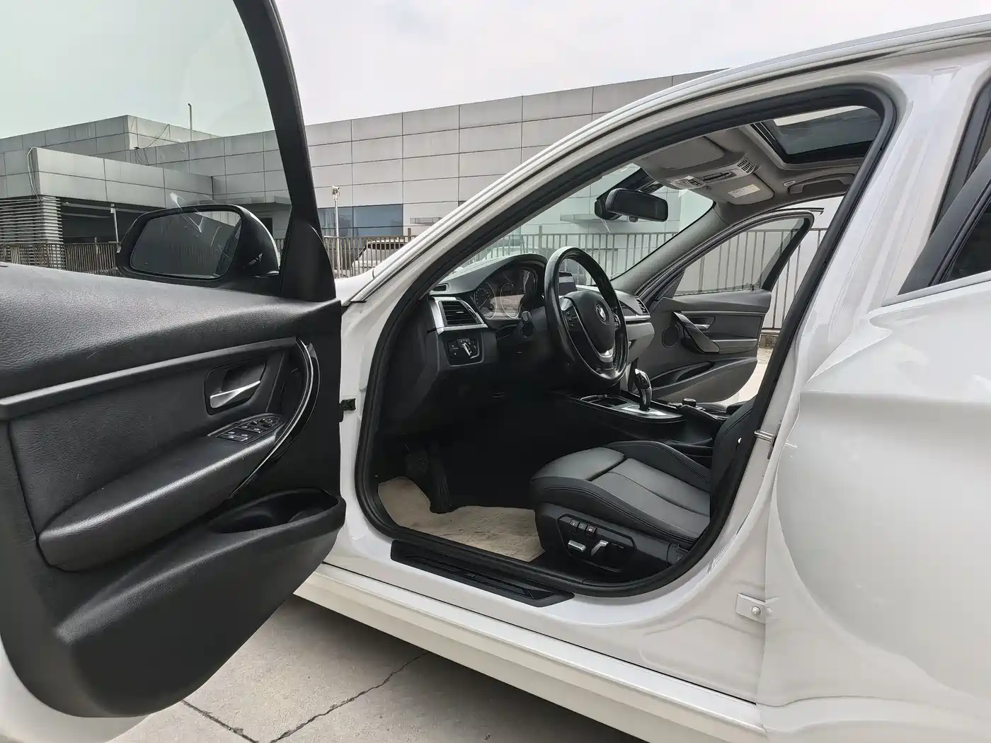 BMW 3 Series 2018 320Li Fashion Style фото 11