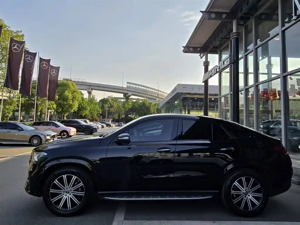 Mercedes-Benz GLE Coupe 2020 GLE 350 4MATIC Coupe SUV Luxury фото 6