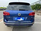 Фото 3 - Volkswagen Touareg