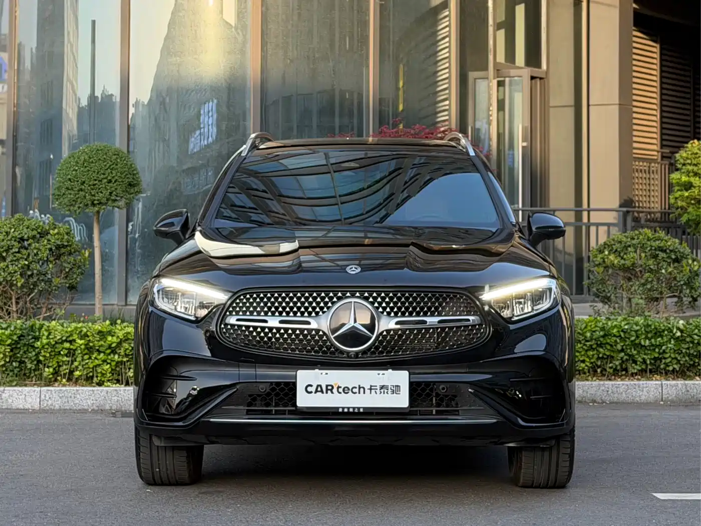 MERCEDES-BENZ GLC