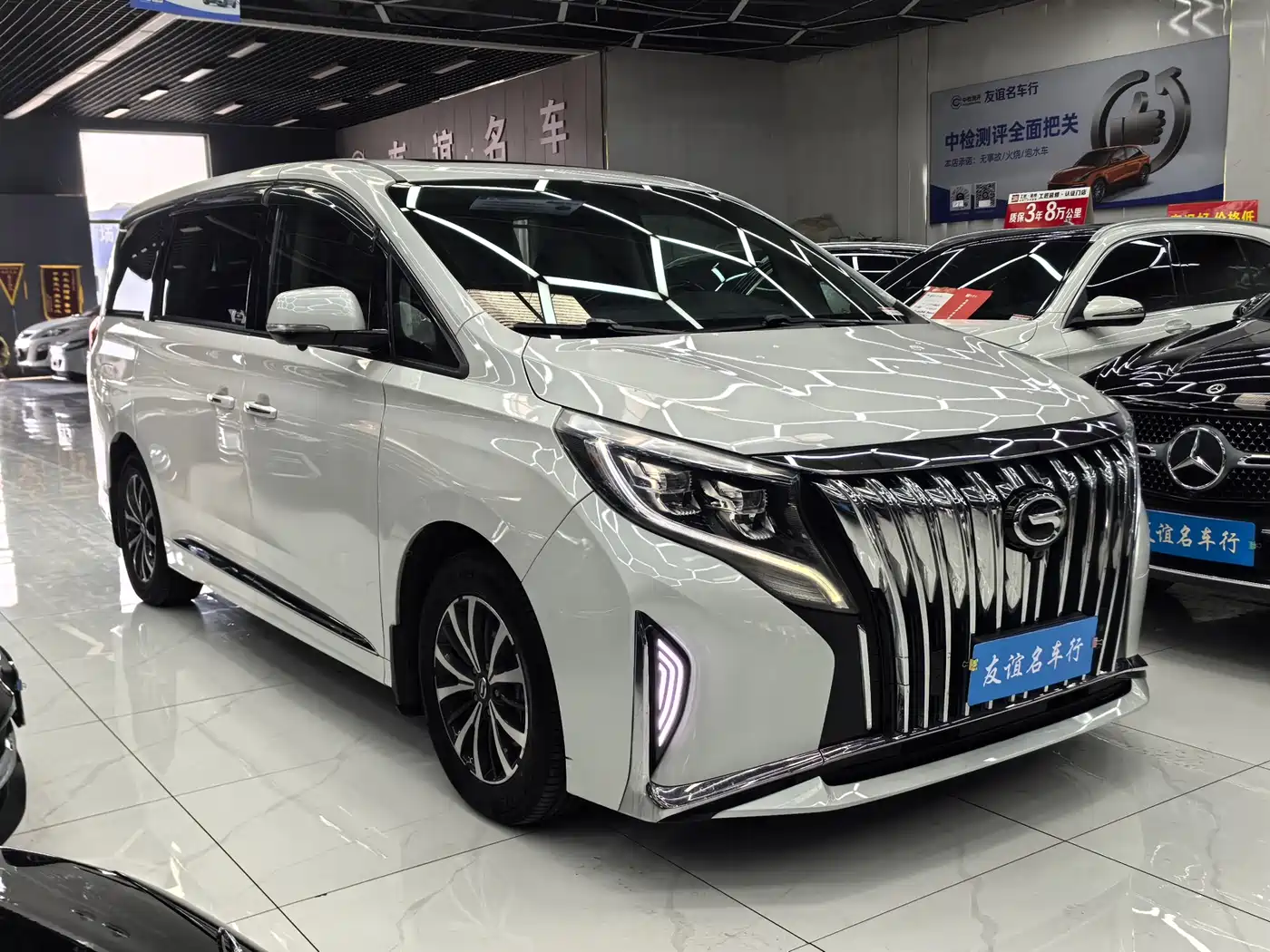 GAC Trumpchi Trumpchi M8 2023 Leading Series 390T Premium Edition фото 3