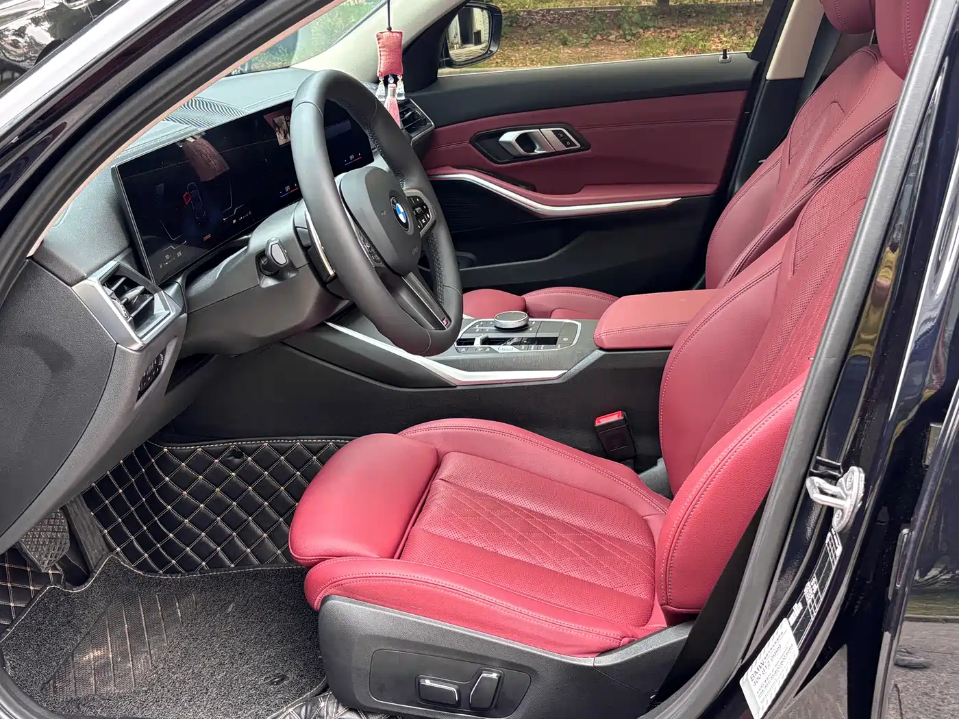 BMW 3 Series 2024 325i M Sport Package фото 4