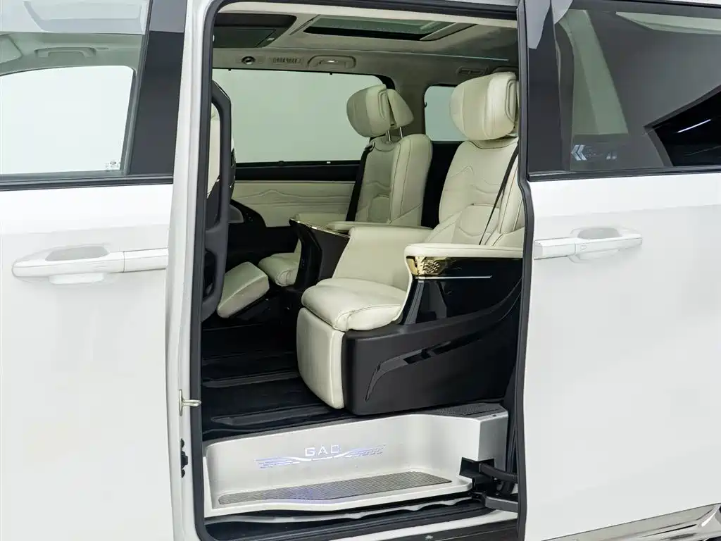 GAC Trumpchi Trumpchi E9 2023 E9 MAX фото 23