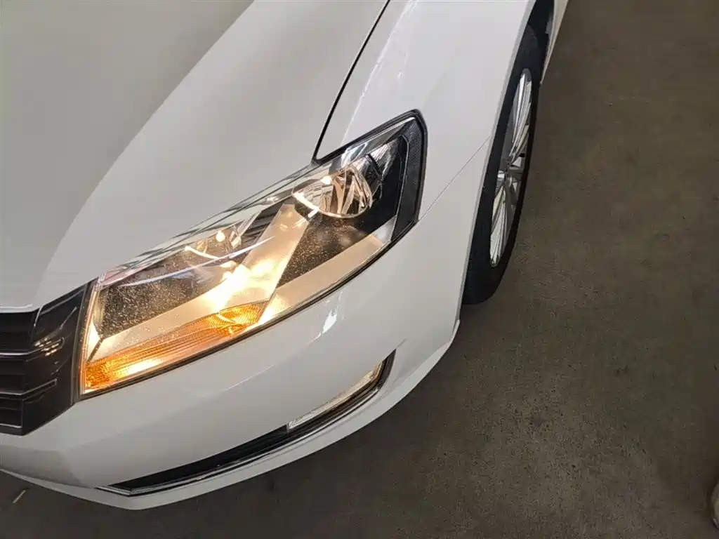 Volkswagen Lavida Tour 2013 1.4TSI Automatic Comfort фото 24