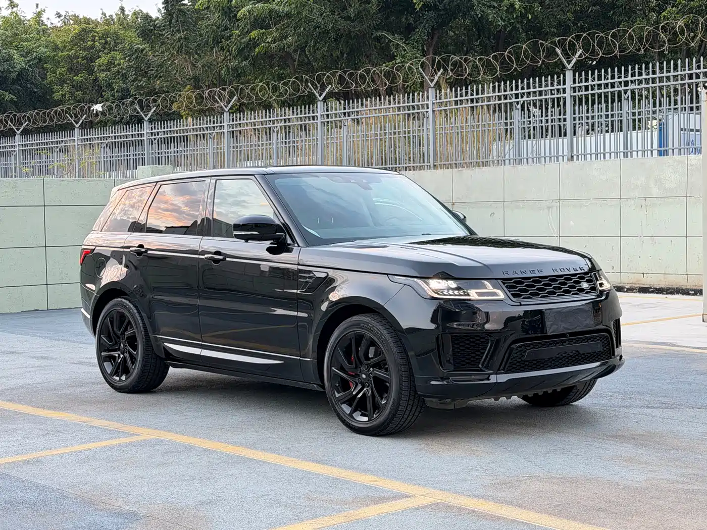 Land Rover Range Rover Sport 2018 3.0 SC V6 HSE DYNAMIC фото 2