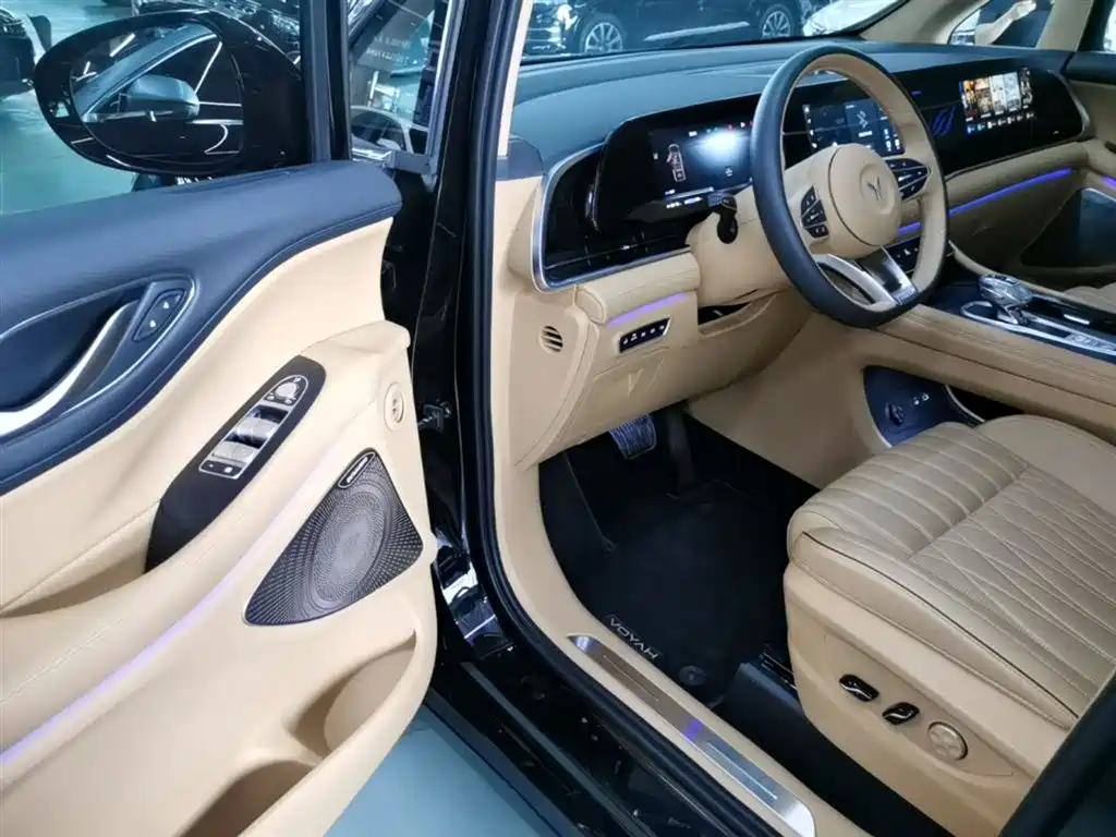 Voyah Auto Voyah Dreamer 2024 PHEV Extended Range Flagship Edition фото 16