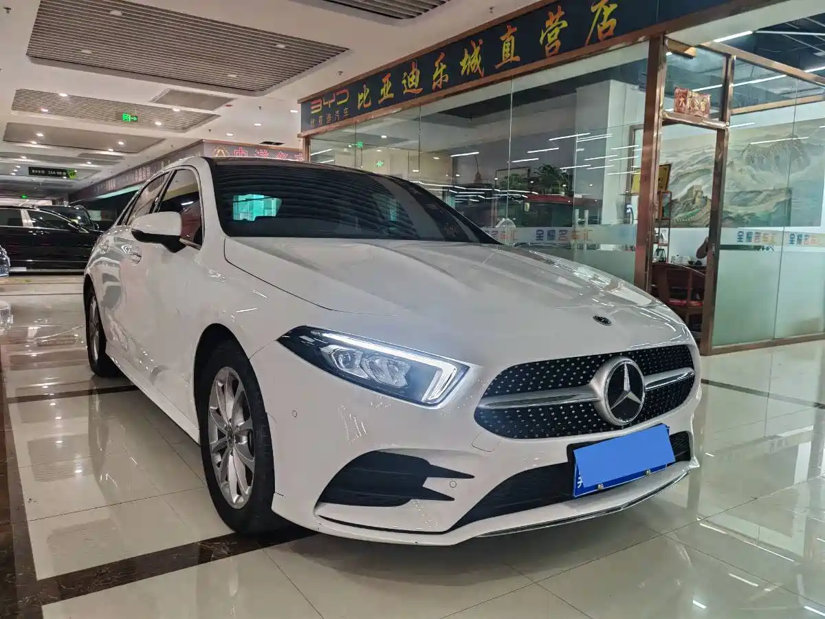 Mercedes-Benz A-Class 2022 Facelift A 200 L Sport Sedan Fashion Style фото 3
