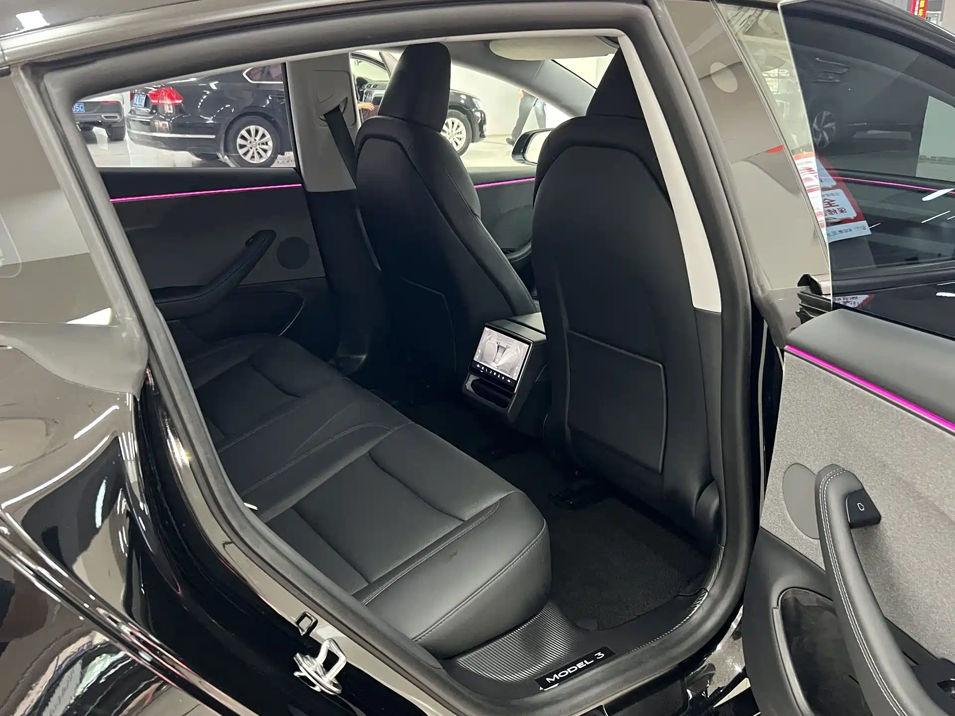 صورة 12 - Tesla Model 3