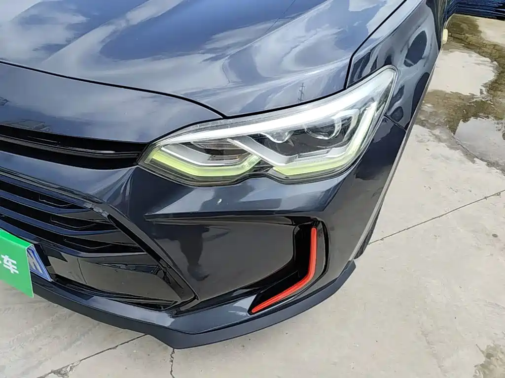 Chevrolet Volando 2023 2020 Mild Hybrid Redline 530T Automatic Premium Edition (5+2 seater)