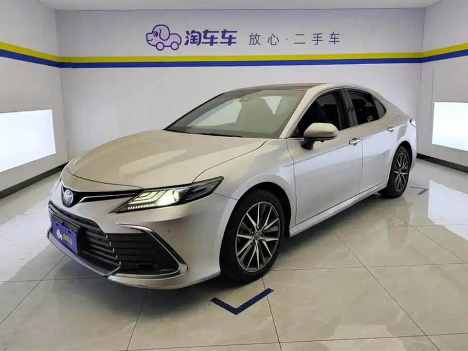 Toyota Camry 2021 2.5G Luxury Edition