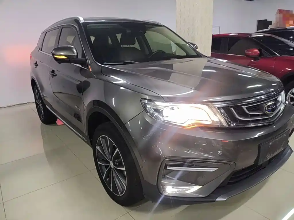 Фото 4 - Geely Boyue
