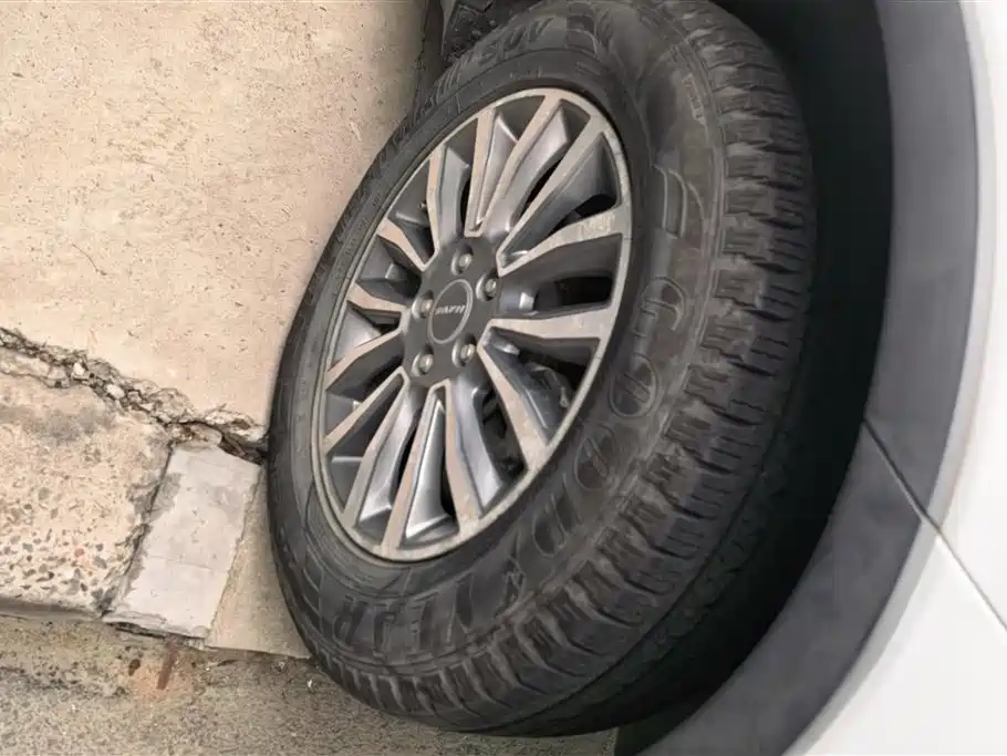 Haval H6 2015 Sport 1.5T Automatic 2WD Premium фото 6
