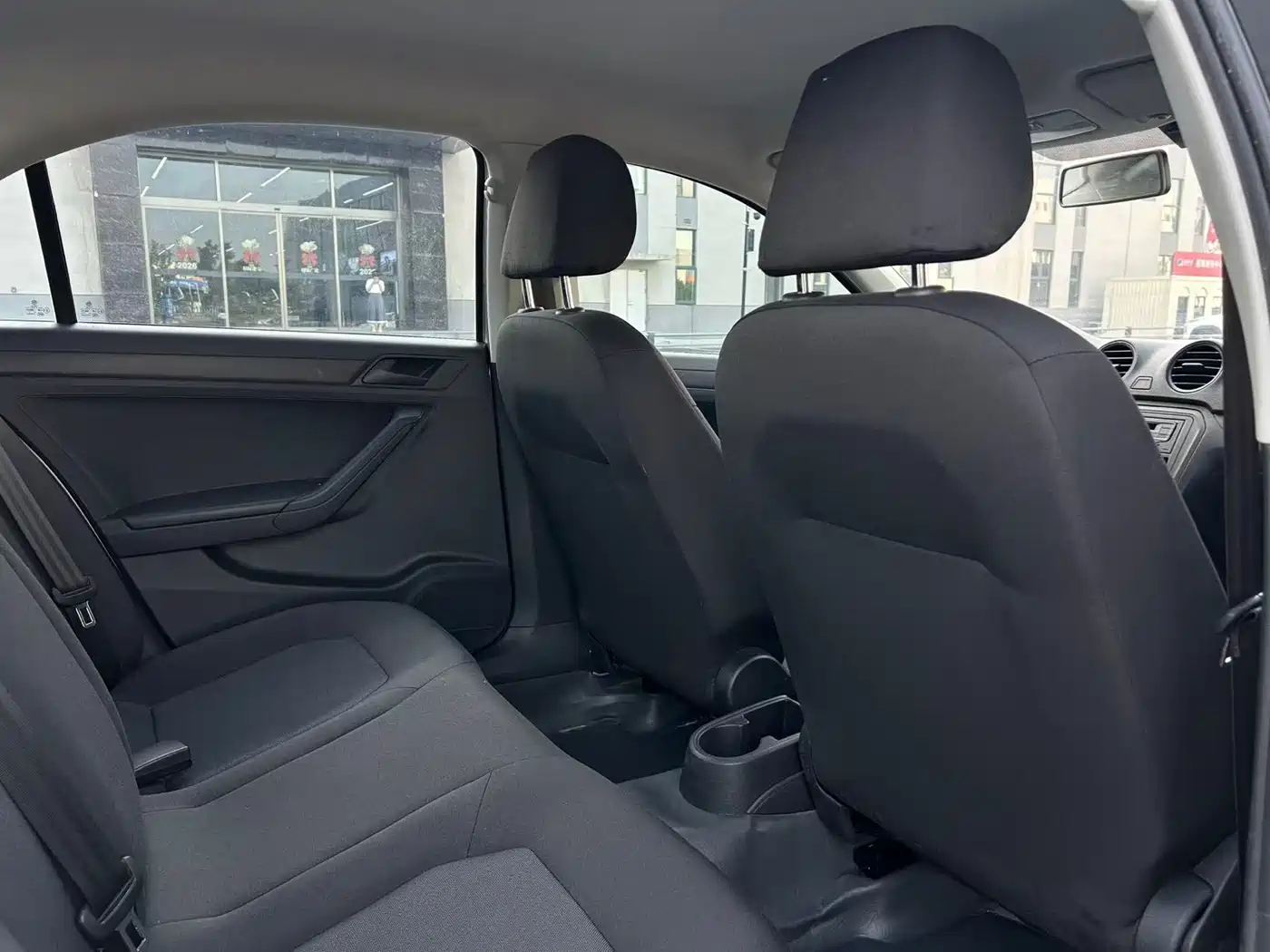 Volkswagen Jetta 2013 1.6L Automatic Fashion фото 7