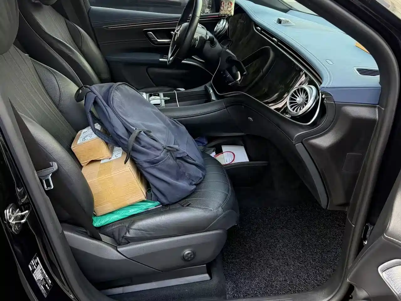 Mercedes-Benz EQS SUV 2023 450+ фото 3