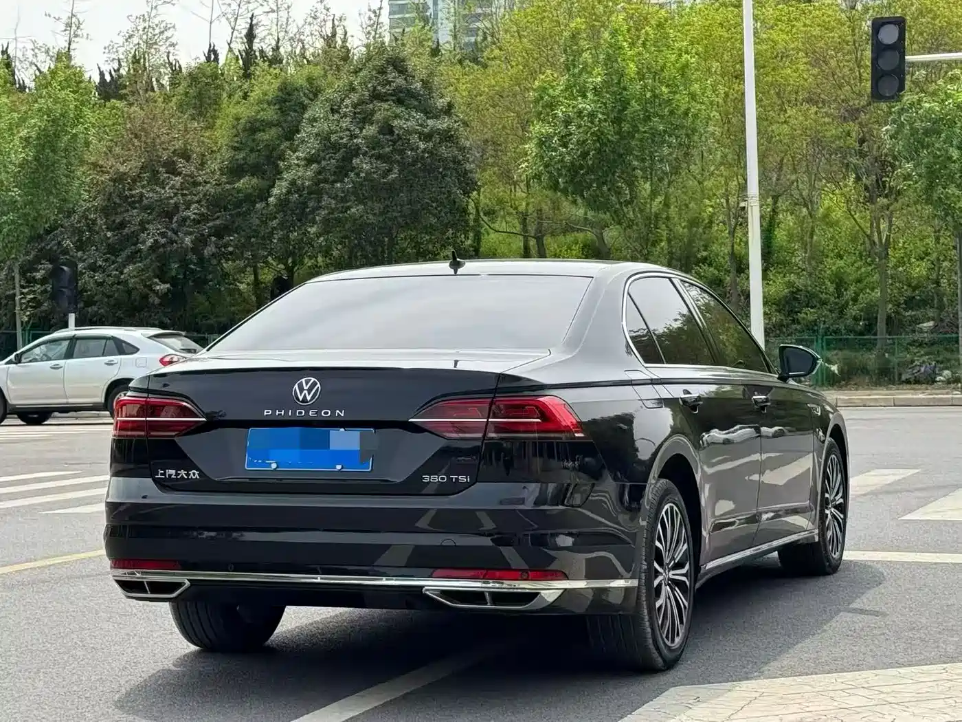 Volkswagen Phideon 2021 380TSI Luxury Edition фото 7