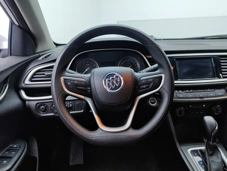 Фото 15 - Buick Excelle