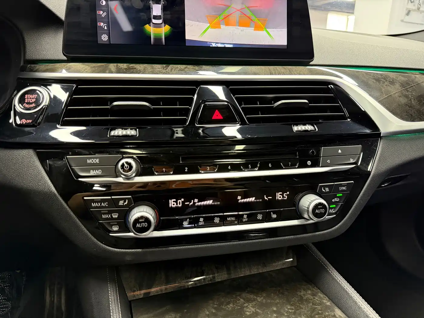 BMW 5 Series 2018 530Li Leading M Sport Package фото 16