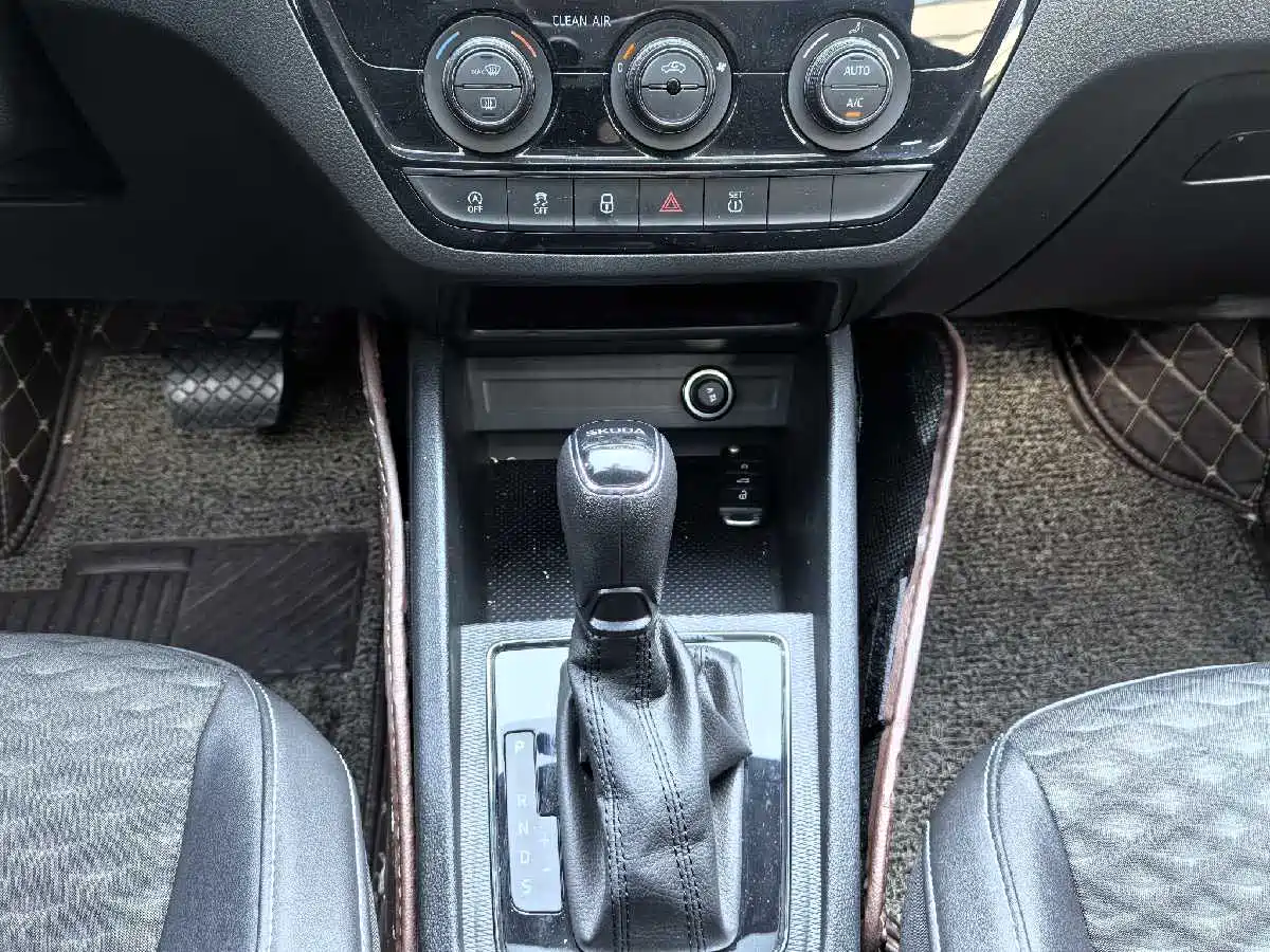 Škoda Kamiq 2020 Model 1.5L Automatic Comfort фото 18