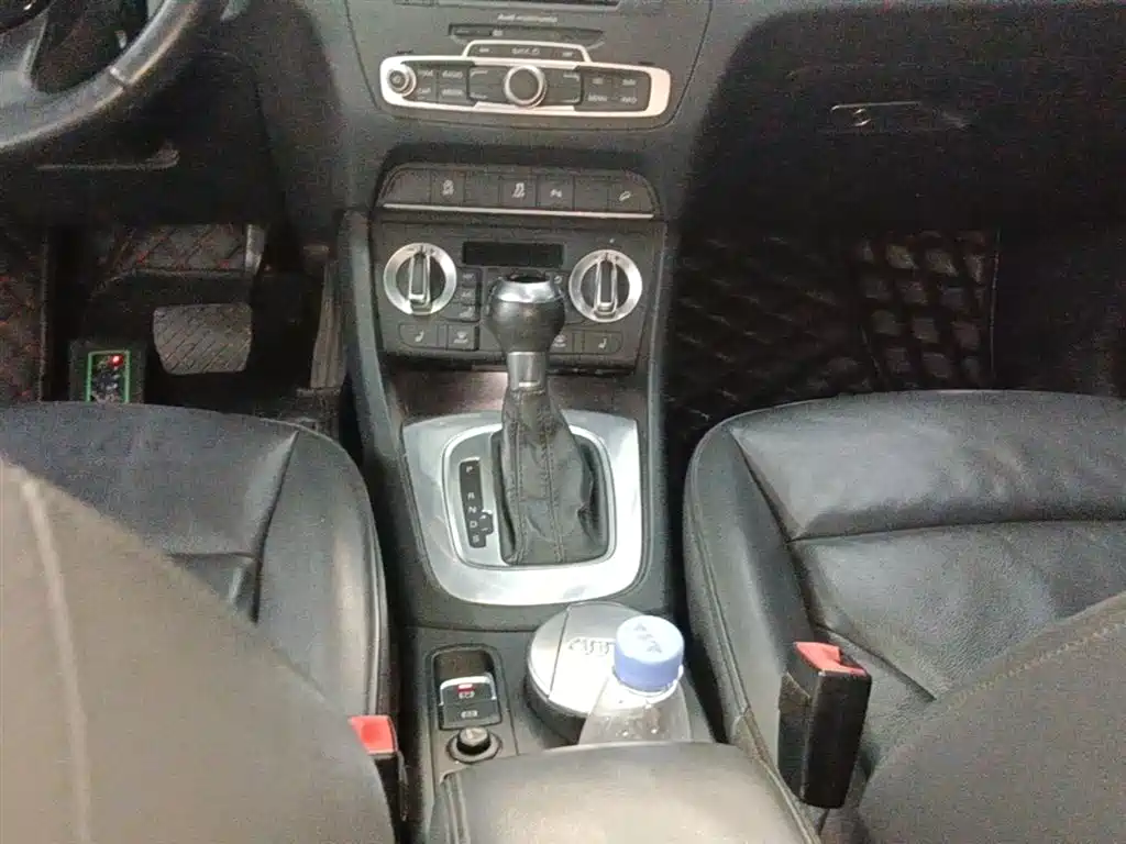Audi Q3 2015 35 TFSI quattro Millionth Anniversary Premium фото 13