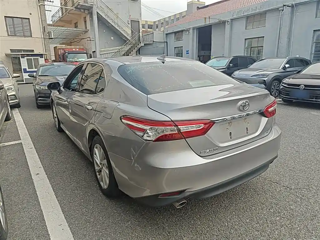 Toyota Camry 2021 2.0G Luxury Edition фото 5