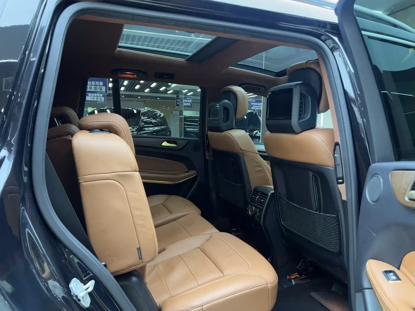 Mercedes-Benz GLS 2017 GLS 500 4MATIC фото 6