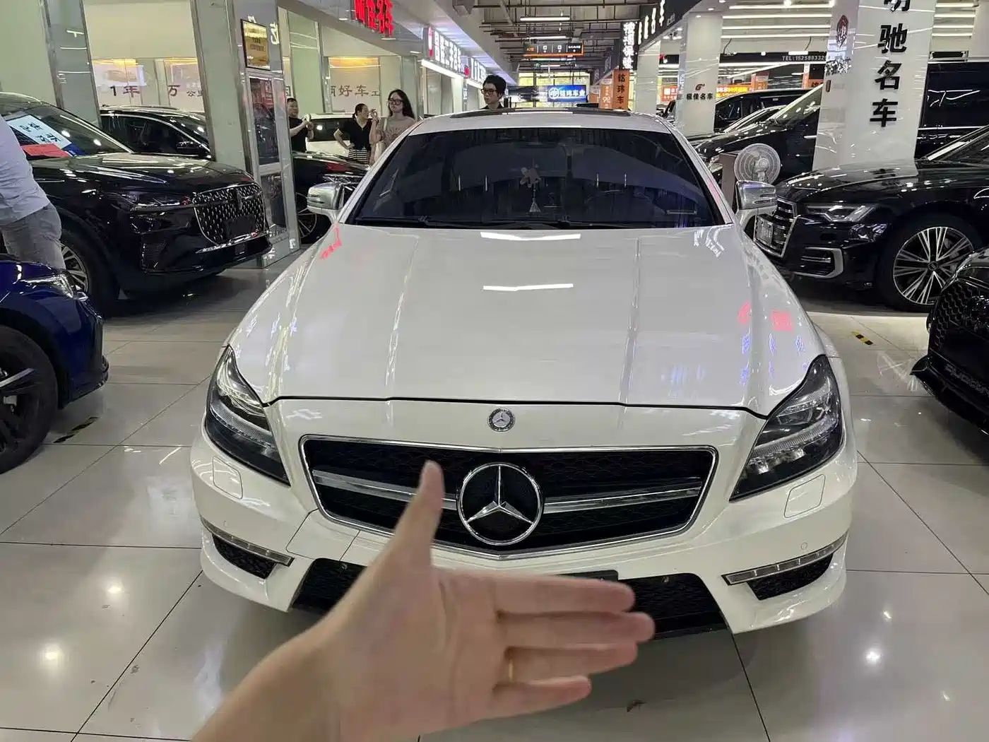 Mercedes-Benz CLS AMG 2012 AMG CLS 63 фото 2